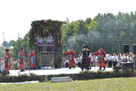 "Несемо в серці Україну"